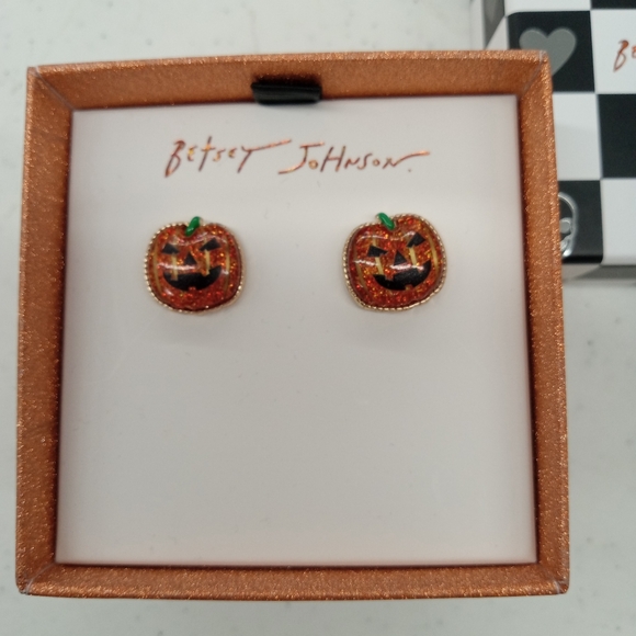 NWT Betsey Johnson Jack o'lantern earrings - Picture 2 of 2